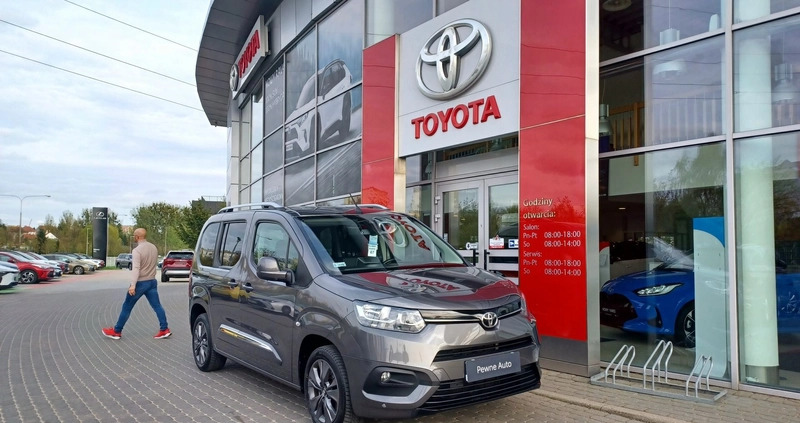 Toyota Proace City Verso cena 99900 przebieg: 93300, rok produkcji 2020 z Wisła małe 596